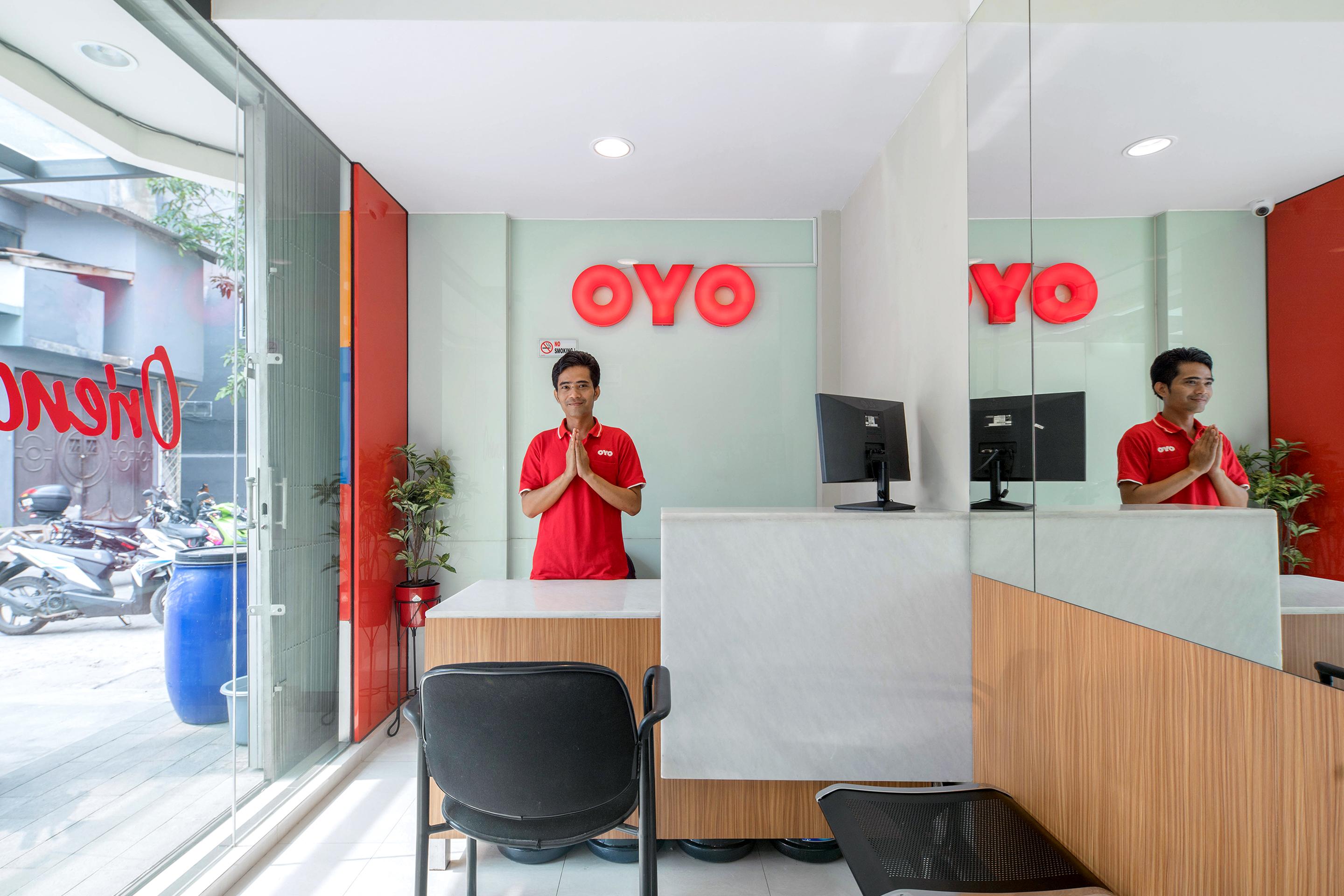 Hotel Vaccinated Staff - OYO 1121 Orienchi 2 Giacarta Esterno foto