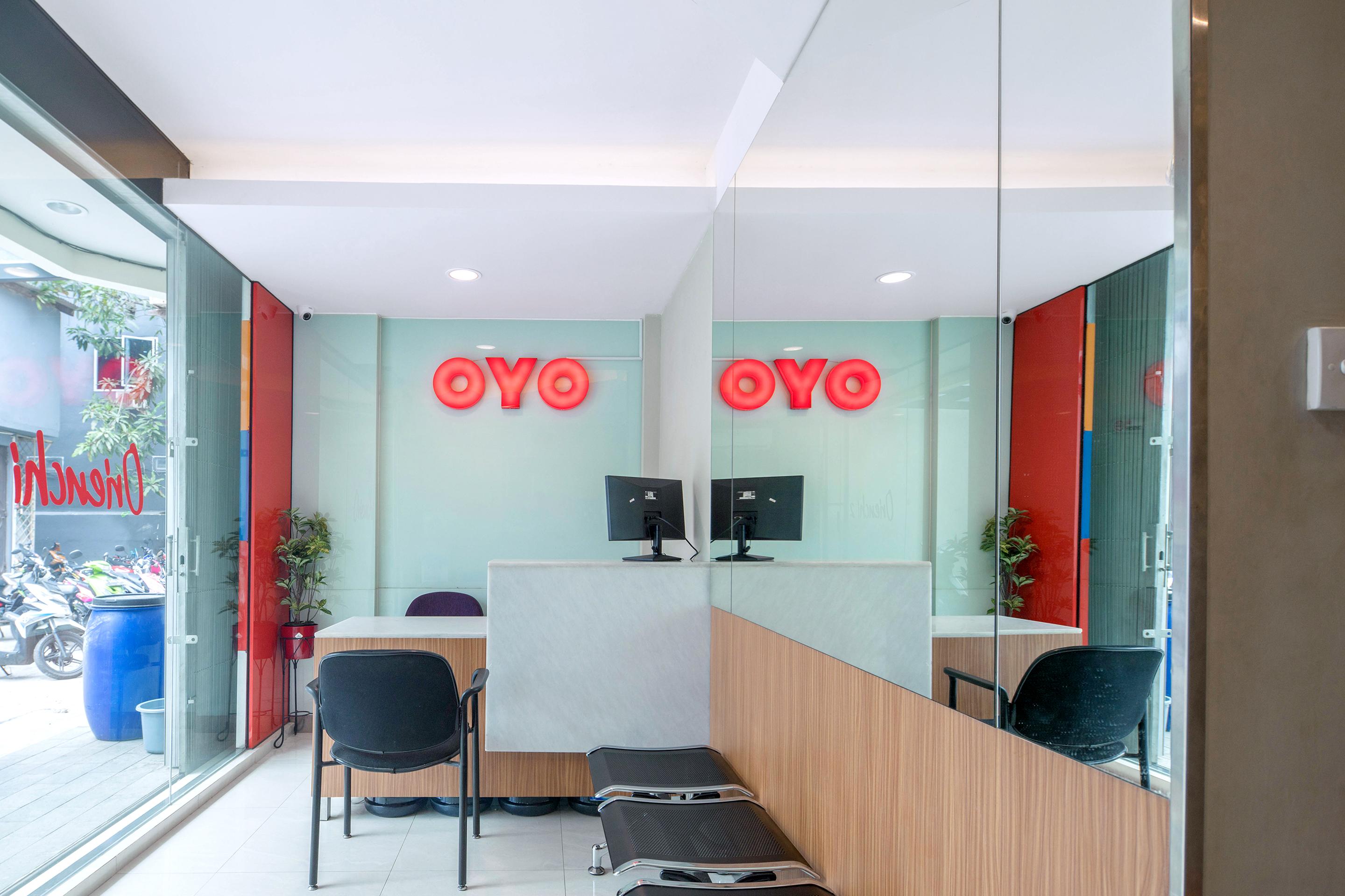 Hotel Vaccinated Staff - OYO 1121 Orienchi 2 Giacarta Esterno foto